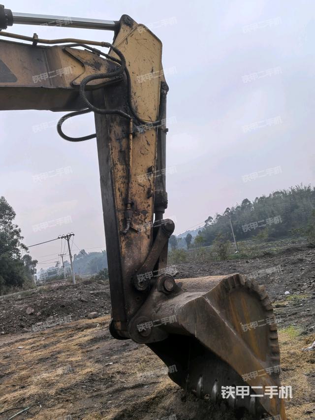 小臂整體左后（工作和回轉(zhuǎn)裝置）