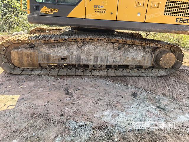 單側(cè)履帶整體（整機外觀）