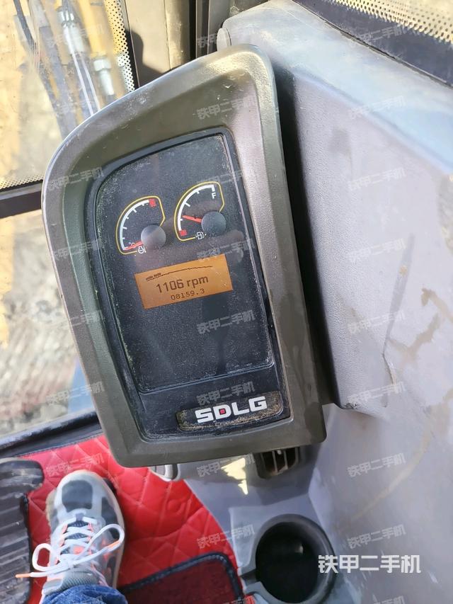 小時表(駕駛室部分) 小時表(駕駛室部分)