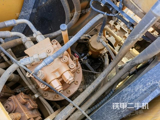 回轉(zhuǎn)馬達（上車部件）