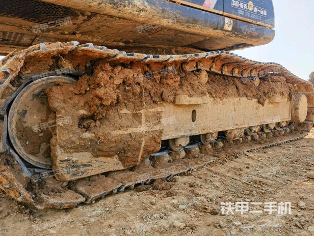 右側(cè)履帶整體（行走機構(gòu)）