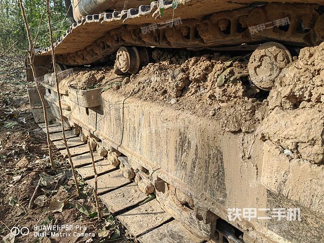 單側(cè)履帶整體（整機(jī)外觀）