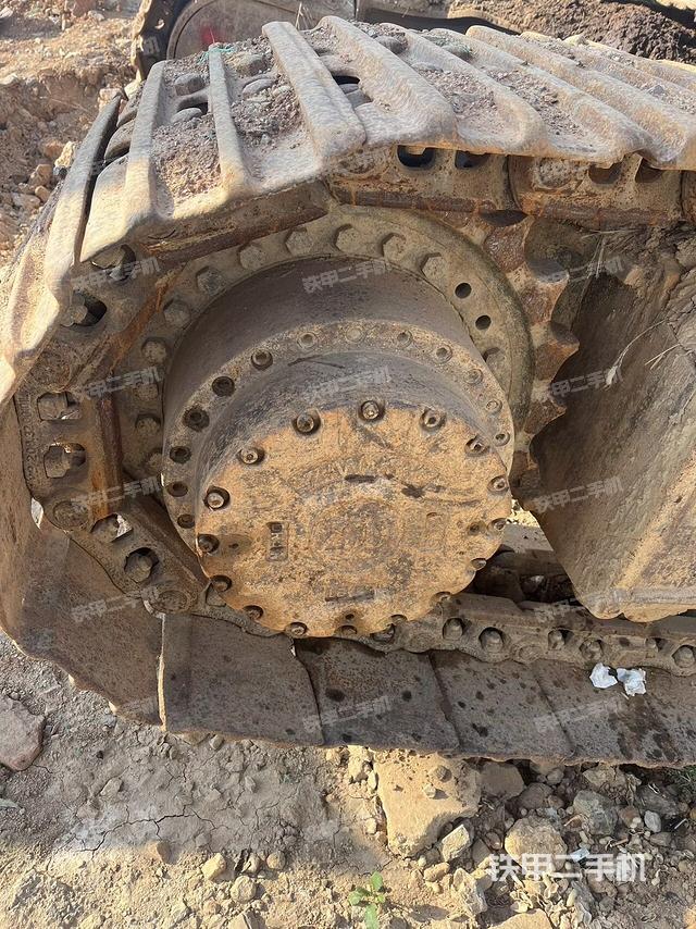 右驅(qū)動輪(行走機構(gòu)) 右驅(qū)動輪(行走機構(gòu))