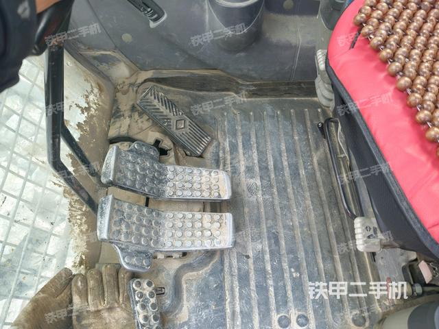 駕駛室左前45度（駕駛室部分）