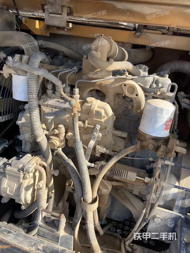 發(fā)動機整體俯視(整機外觀) 發(fā)動機整體俯視(整機外觀)