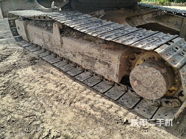 左側(cè)履帶整體?（行走機(jī)構(gòu)）