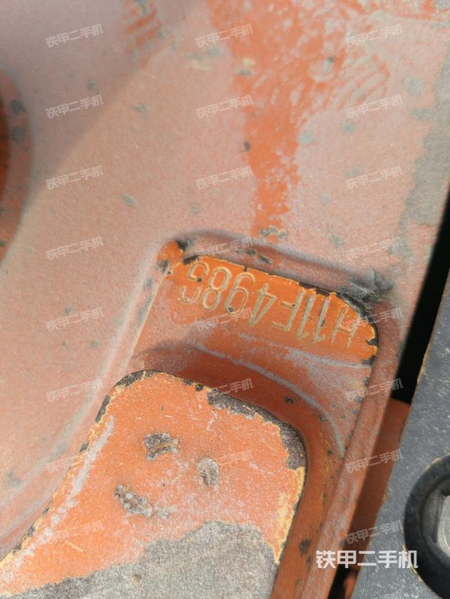 大臂背部俯視（工作和回轉(zhuǎn)裝置）