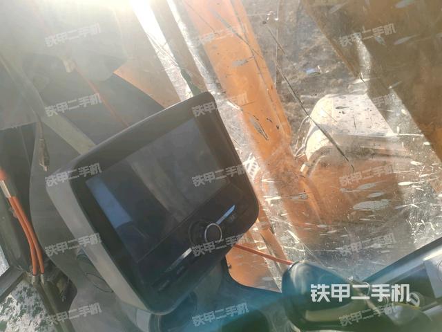 顯示屏?(駕駛室部分) 顯示屏?(駕駛室部分)