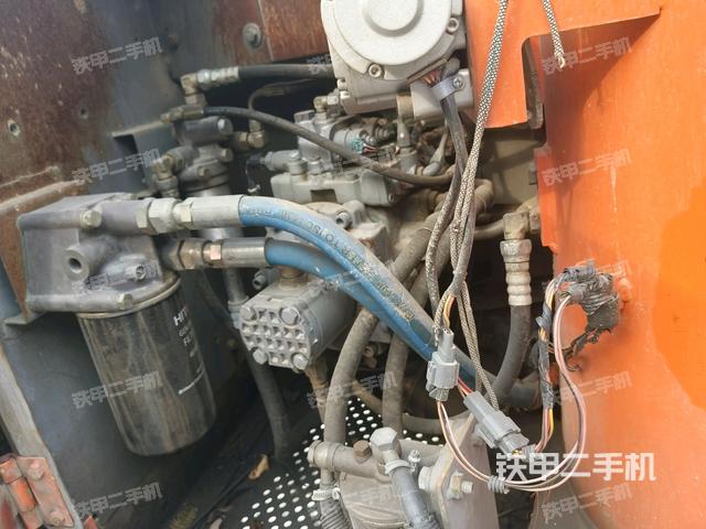 電瓶（大件艙室）