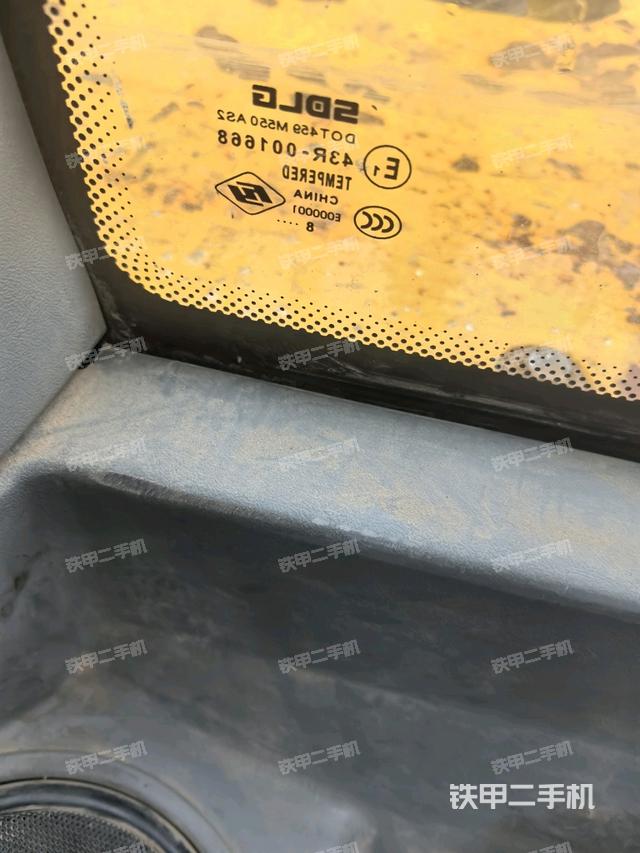 后窗玻璃角標(biāo)（駕駛室部分）