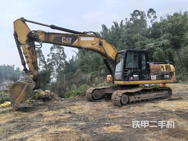 卡特彼勒323DL挖掘機