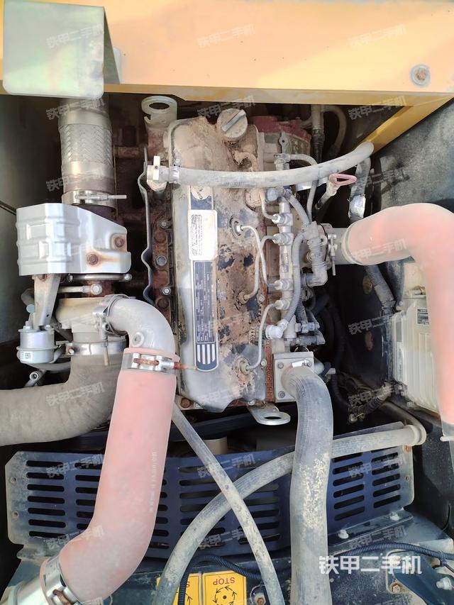 氣門室蓋螺絲特寫（上車部件）