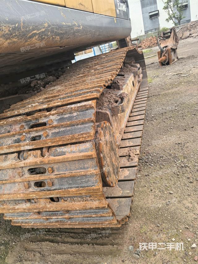 左導(dǎo)向輪（行走機(jī)構(gòu)）