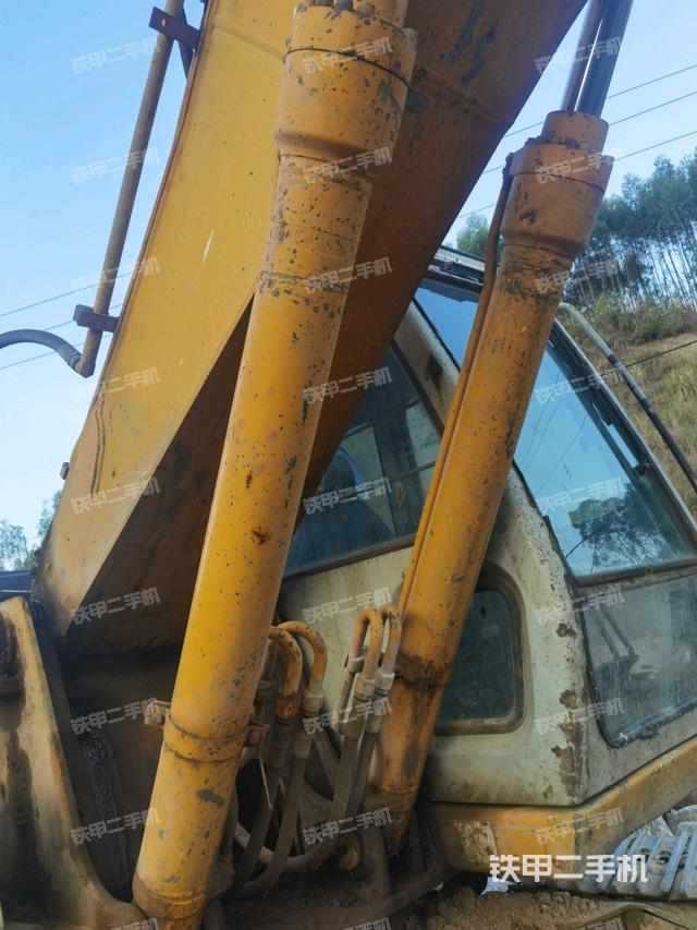 小臂整體右前（工作和回轉(zhuǎn)裝置）