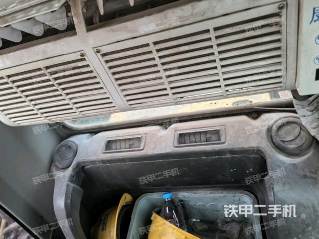 后窗玻璃角標(biāo)（駕駛室部分）