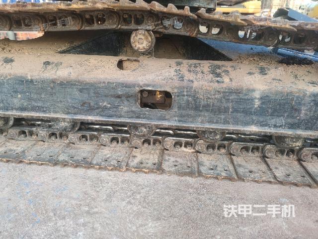 左側(cè)履帶整體?（行走機(jī)構(gòu)）