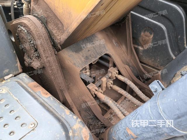 大臂根部?斜視（工作和回轉(zhuǎn)裝置）