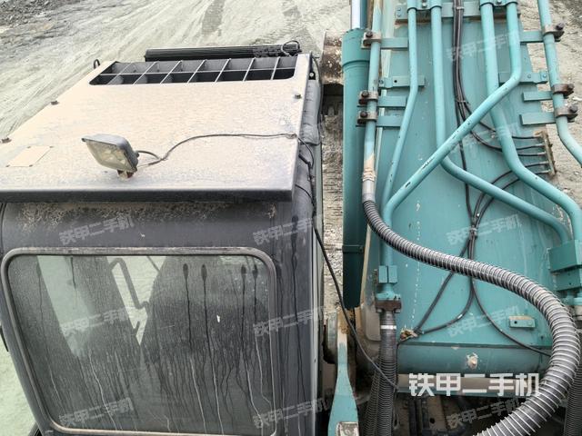駕駛室頂部俯視(上車部件) 駕駛室頂部俯視(上車部件)