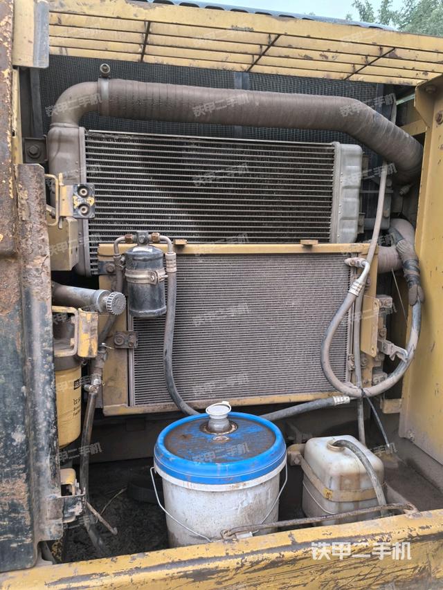 散熱器正面（大件艙室）