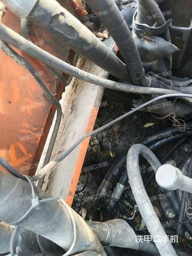 回轉(zhuǎn)馬達(dá)（上車部件）