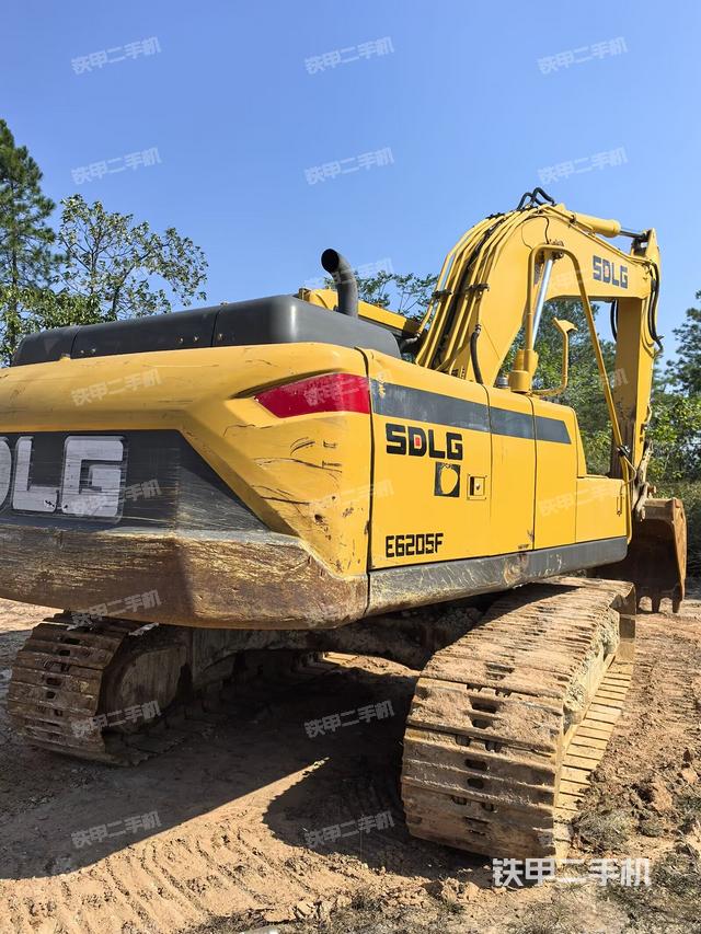 整機右后45°（整機外觀）