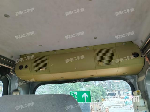 座椅后部(駕駛室部分) 座椅后部(駕駛室部分)