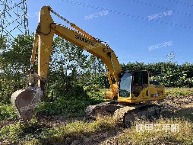 山推挖掘机SE210W挖掘机