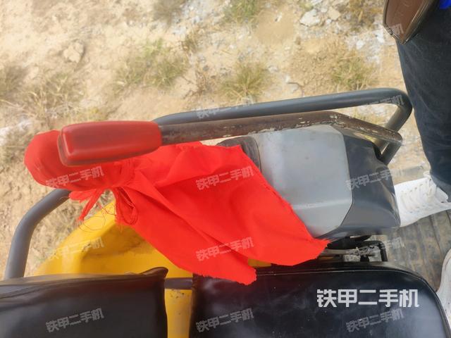 座椅左側(cè)控制臺(tái)/音響/含左手柄（駕駛室部分）