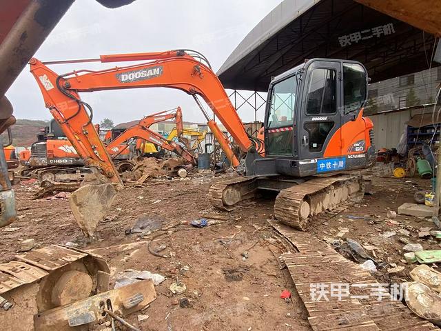 右后45(整機外觀) 右后45(整機外觀)