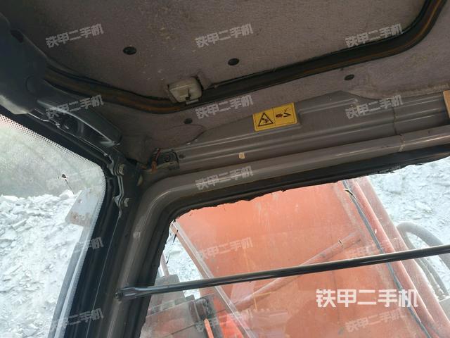 座椅右側(cè)控制臺/鑰匙門/油門/含右手柄（駕駛室部分）