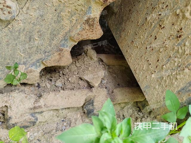 左托鏈輪和鏈筋(行走機(jī)構(gòu)) 左托鏈輪和鏈筋(行走機(jī)構(gòu))