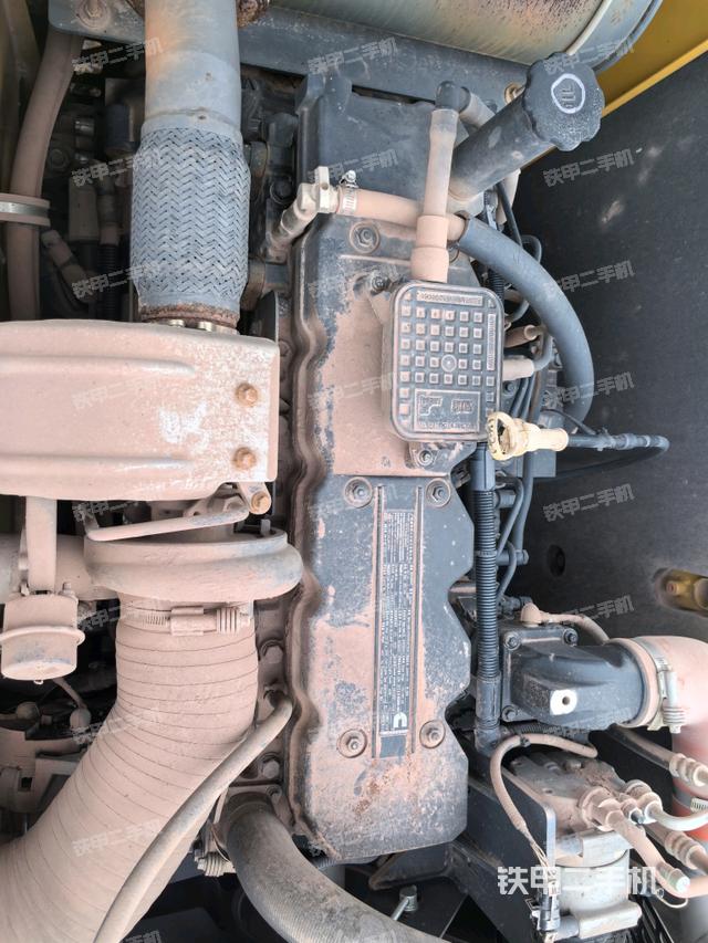 發(fā)動(dòng)機(jī)室（上車部件）