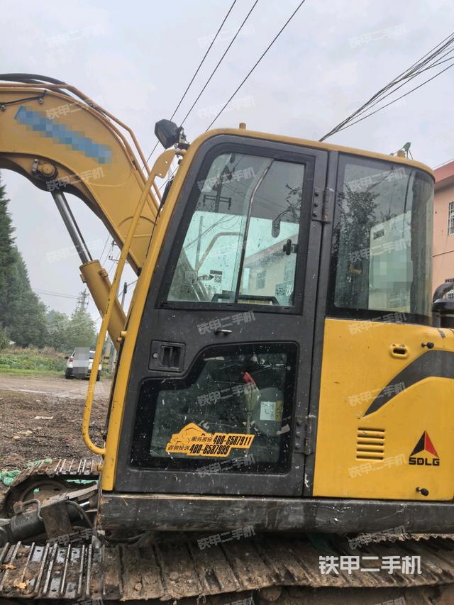 ?駕駛室正側(cè)（駕駛室部分）