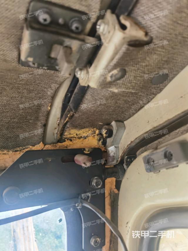 駕駛室正側(cè)（駕駛室部分）