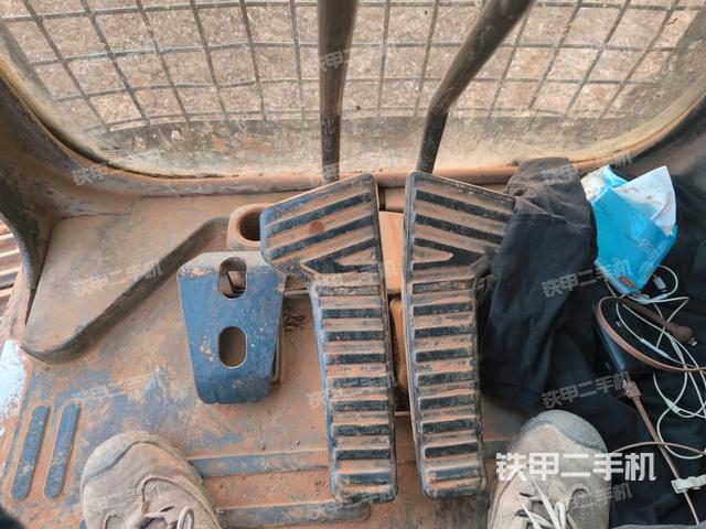 右側(cè)玻璃角標（駕駛室部分）