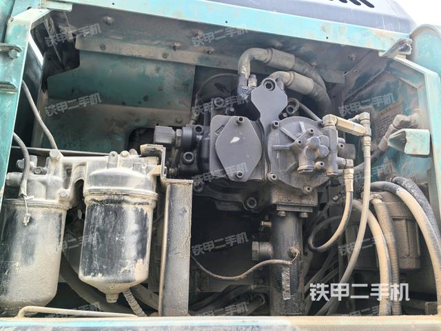 液壓泵斜45?左(大件艙室) 液壓泵斜45?左(大件艙室)