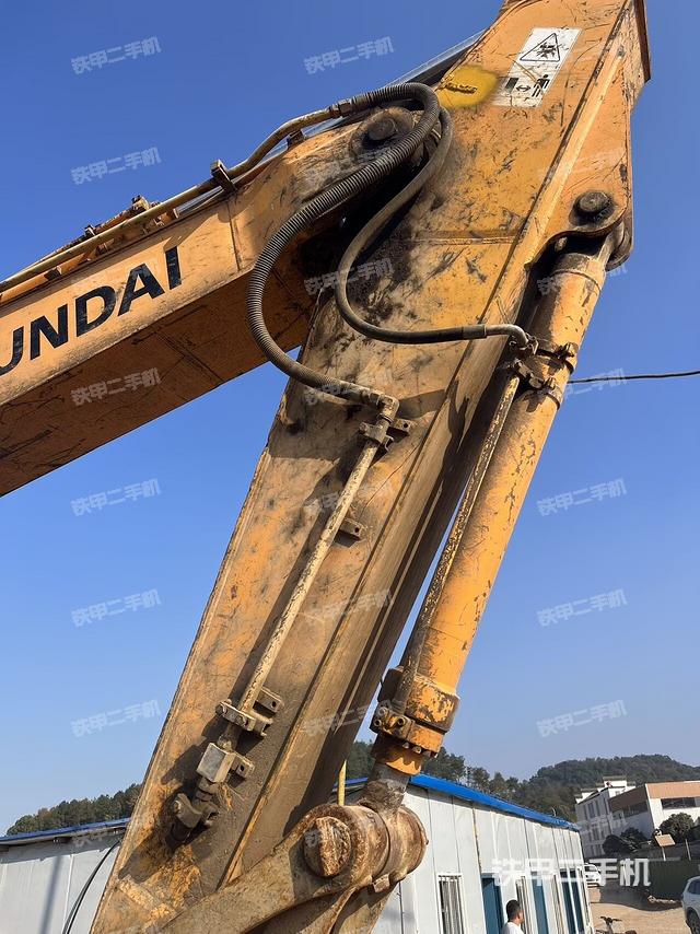 小臂整體右前(工作和回轉(zhuǎn)裝置) 小臂整體右前(工作和回轉(zhuǎn)裝置)