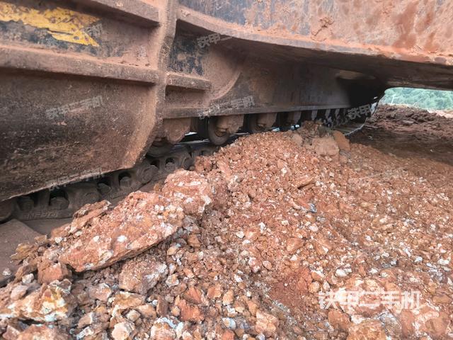 左側(cè)履帶整體?（行走機構(gòu)）