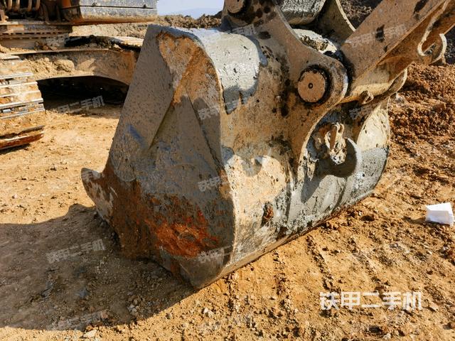 鏟斗45度（工作和回轉(zhuǎn)裝置）