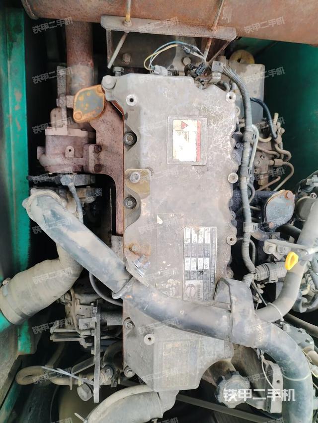 氣門室蓋螺絲特寫（上車部件）