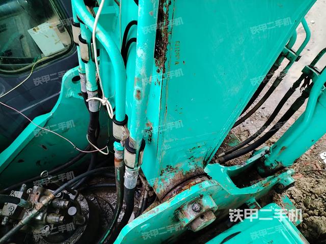 大臂根部?斜視（工作和回轉(zhuǎn)裝置）