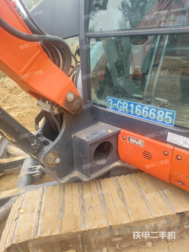 大臂根部?斜（工作和回轉(zhuǎn)裝置）