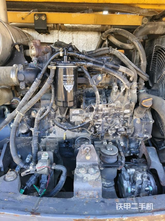 發(fā)動機室(上車部件) 發(fā)動機室(上車部件)