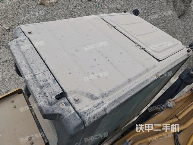 駕駛室頂部（整機(jī)外觀）