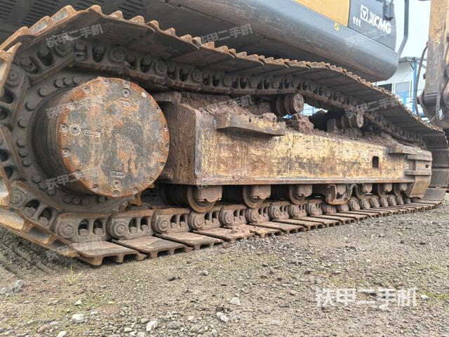 左側(cè)履帶整體?（行走機(jī)構(gòu)）