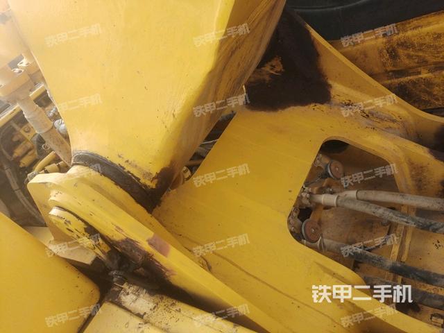 大臂背部俯視（工作和回轉(zhuǎn)裝置）