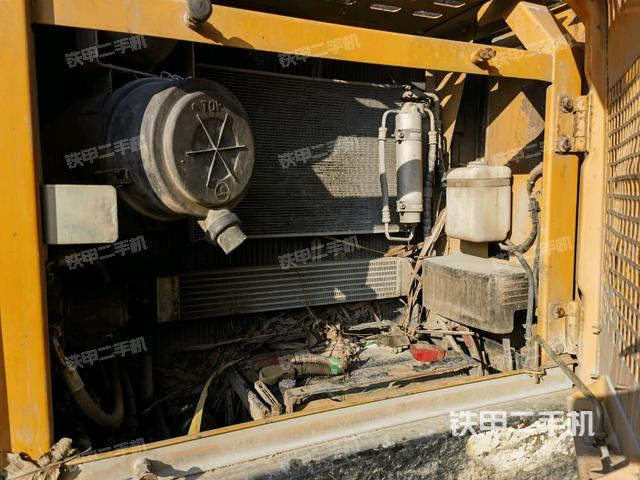 散熱器正面（大件艙室）