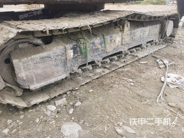 右側(cè)履帶整體?(行走機構(gòu)) 右側(cè)履帶整體?(行走機構(gòu))