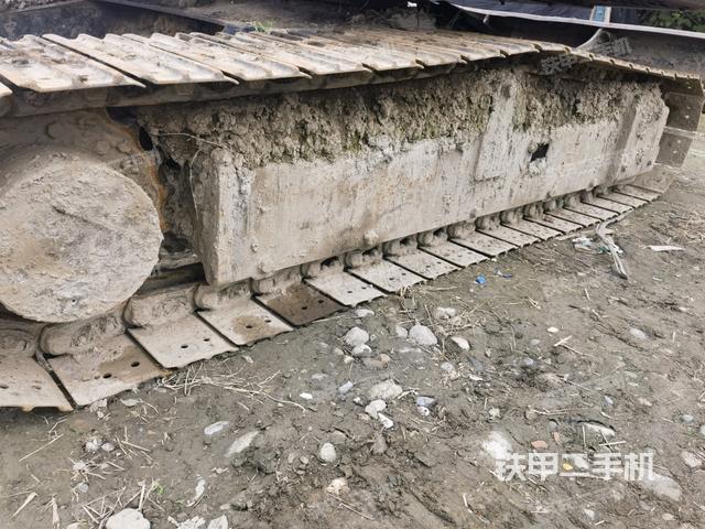 左側(cè)履帶整體?（行走機(jī)構(gòu)）