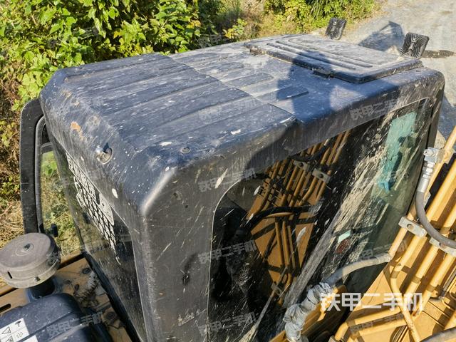 駕駛室頂部俯視（上車(chē)部件）